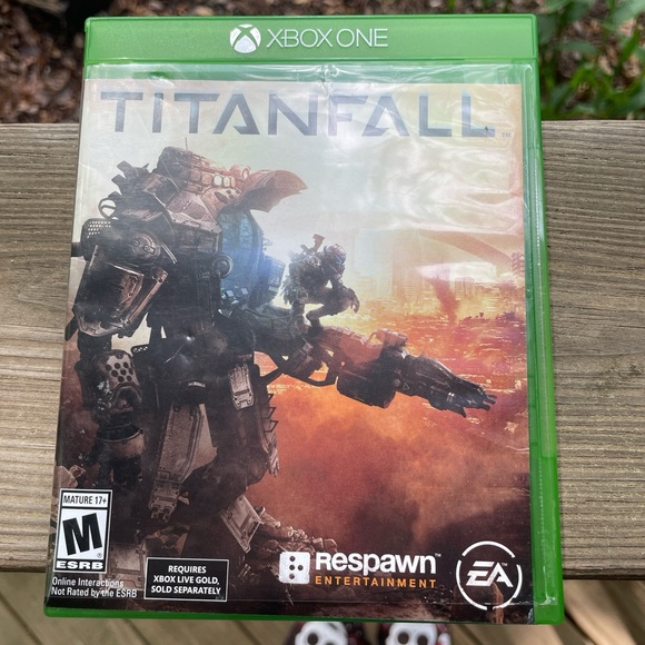 Titanfall for Xbox One (basically new) - Picture 1 of 7